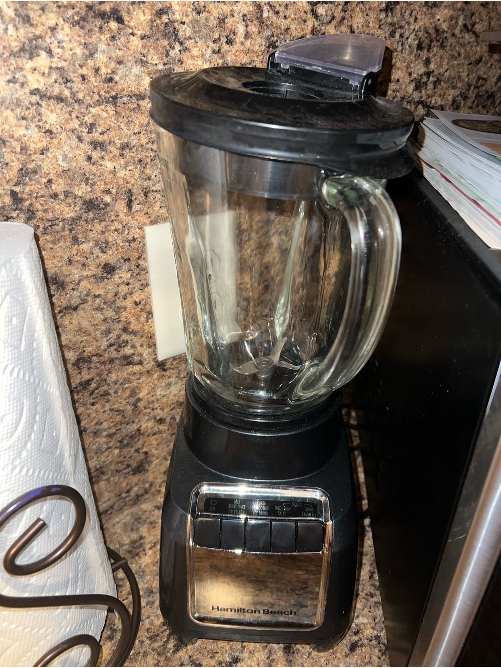 Hamilton Beach Black and Clear Glass Countertop Blender